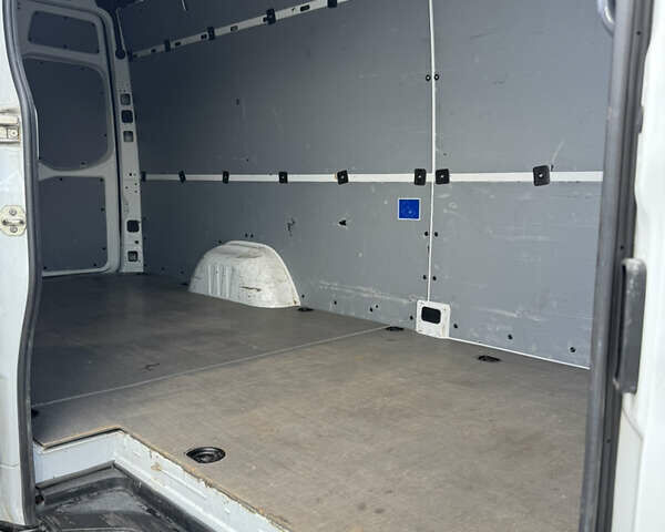 Білий Мерседес Sprinter, об'ємом двигуна 2.99 л та пробігом 313 тис. км за 40906 $, фото 21 на Automoto.ua