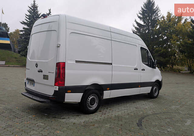 Белый Мерседес Sprinter, объемом двигателя 0 л и пробегом 212 тыс. км за 24200 $, фото 8 на Automoto.ua