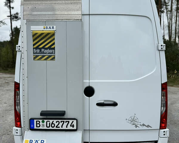 Белый Мерседес Sprinter, объемом двигателя 2.14 л и пробегом 230 тыс. км за 26900 $, фото 8 на Automoto.ua