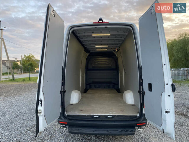 Белый Мерседес Sprinter, объемом двигателя 2.1 л и пробегом 275 тыс. км за 22900 $, фото 20 на Automoto.ua