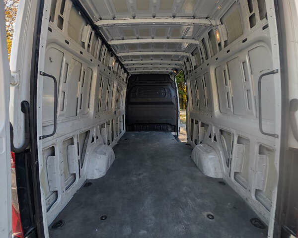 Белый Мерседес Sprinter, объемом двигателя 3 л и пробегом 157 тыс. км за 35000 $, фото 20 на Automoto.ua
