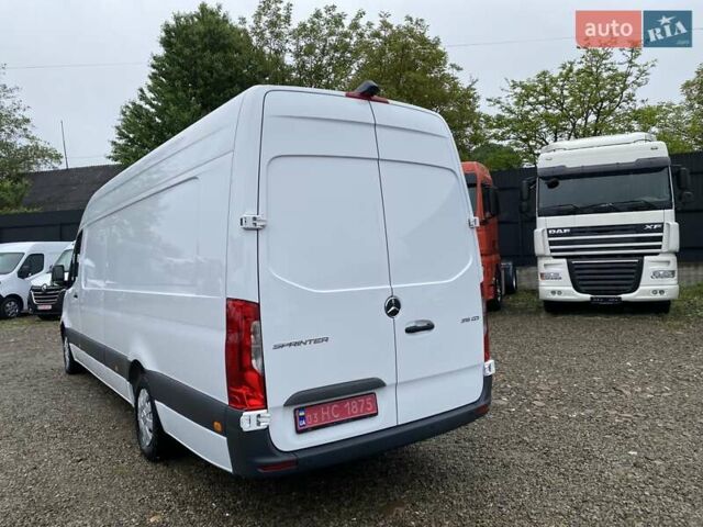 Белый Мерседес Sprinter, объемом двигателя 2.2 л и пробегом 194 тыс. км за 29850 $, фото 6 на Automoto.ua