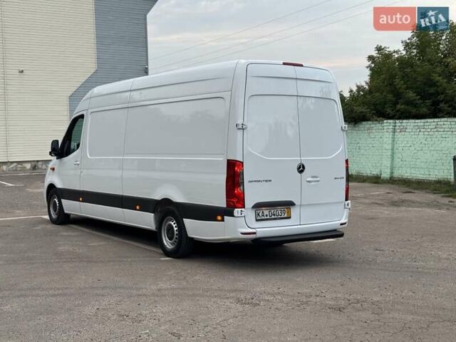 Белый Мерседес Sprinter, объемом двигателя 2.2 л и пробегом 243 тыс. км за 25800 $, фото 10 на Automoto.ua
