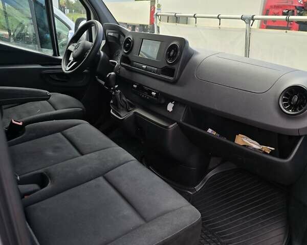 Белый Мерседес Sprinter, объемом двигателя 2.14 л и пробегом 335 тыс. км за 34261 $, фото 9 на Automoto.ua