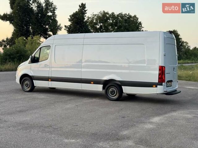Белый Мерседес Sprinter, объемом двигателя 2.2 л и пробегом 267 тыс. км за 28900 $, фото 9 на Automoto.ua