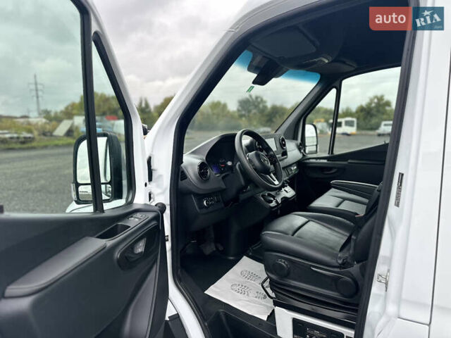Белый Мерседес Sprinter, объемом двигателя 2.14 л и пробегом 433 тыс. км за 27900 $, фото 23 на Automoto.ua