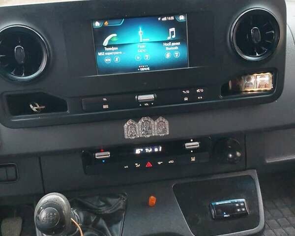 Белый Мерседес Sprinter, объемом двигателя 2.2 л и пробегом 297 тыс. км за 26700 $, фото 22 на Automoto.ua