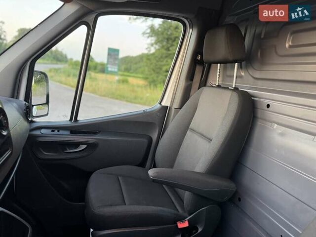 Белый Мерседес Sprinter, объемом двигателя 2.2 л и пробегом 267 тыс. км за 28900 $, фото 25 на Automoto.ua