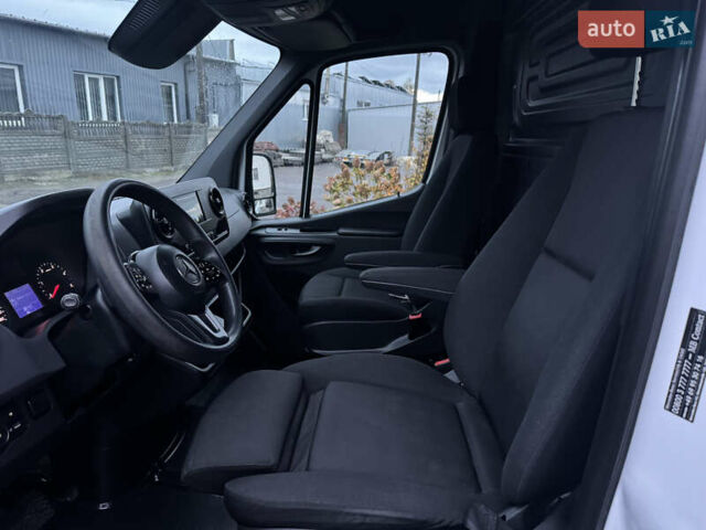 Белый Мерседес Sprinter, объемом двигателя 2.1 л и пробегом 366 тыс. км за 27800 $, фото 22 на Automoto.ua