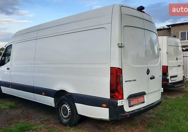 Белый Мерседес Sprinter, объемом двигателя 2.2 л и пробегом 201 тыс. км за 26599 $, фото 63 на Automoto.ua