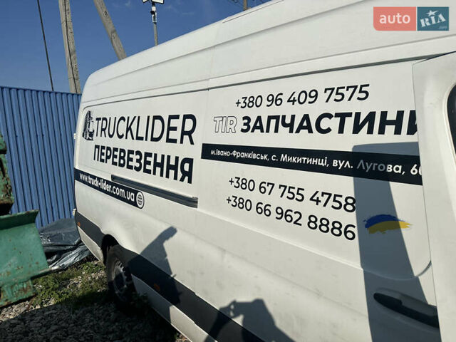 Білий Мерседес Sprinter, об'ємом двигуна 1.95 л та пробігом 150 тис. км за 12000 $, фото 5 на Automoto.ua