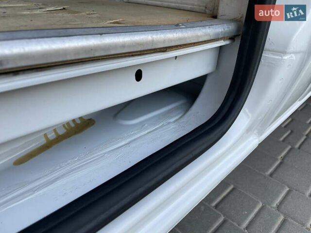 Белый Мерседес Sprinter, объемом двигателя 2.2 л и пробегом 267 тыс. км за 20999 $, фото 59 на Automoto.ua