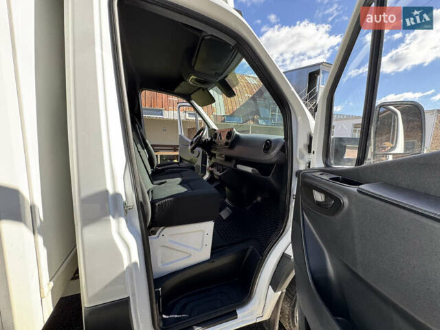 Білий Мерседес Sprinter, об'ємом двигуна 2.14 л та пробігом 399 тис. км за 23850 $, фото 53 на Automoto.ua