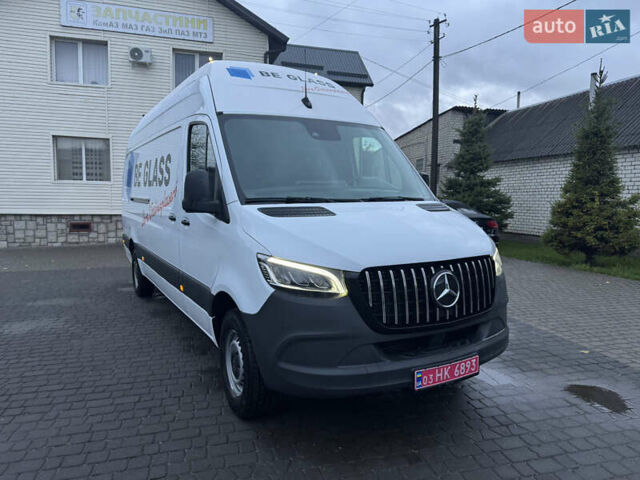 Белый Мерседес Sprinter, объемом двигателя 2.1 л и пробегом 366 тыс. км за 27800 $, фото 3 на Automoto.ua