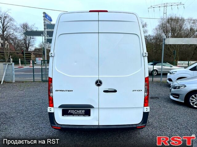 Білий Мерседес Sprinter, об'ємом двигуна 2.1 л та пробігом 277 тис. км за 23700 $, фото 2 на Automoto.ua