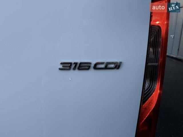 Мерседес Sprinter 2020 в Киеве на Automoto.ua Белый Мерседес Sprinter, объемом двигателя 2.2 л и пробегом 288 тыс. км за 23850 $, фото 42 на Automoto.ua