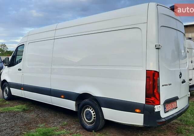 Белый Мерседес Sprinter, объемом двигателя 2.2 л и пробегом 201 тыс. км за 26599 $, фото 8 на Automoto.ua