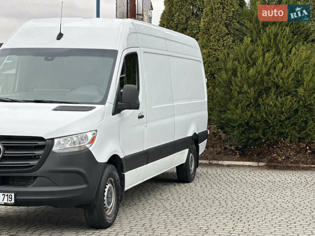 Белый Мерседес Sprinter, объемом двигателя 3 л и пробегом 300 тыс. км за 37500 $, фото 6 на Automoto.ua