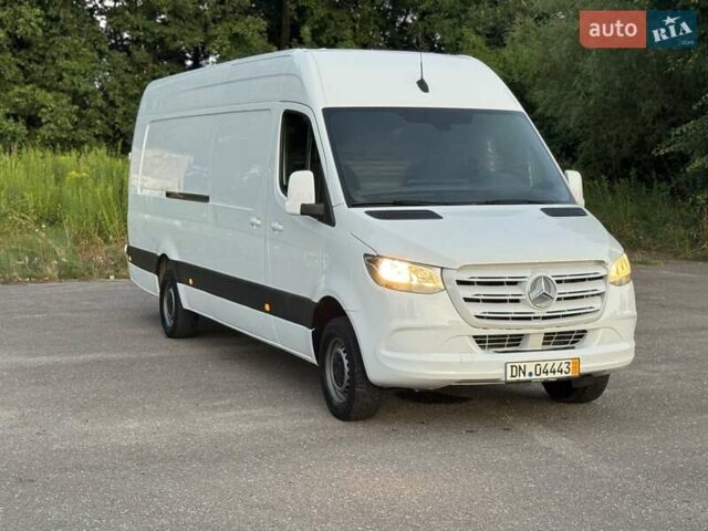 Белый Мерседес Sprinter, объемом двигателя 2.2 л и пробегом 267 тыс. км за 28900 $, фото 83 на Automoto.ua