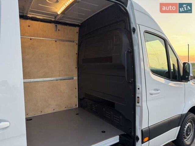 Белый Мерседес Sprinter, объемом двигателя 2.2 л и пробегом 267 тыс. км за 28900 $, фото 58 на Automoto.ua