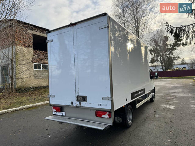 Белый Мерседес Sprinter, объемом двигателя 2.2 л и пробегом 293 тыс. км за 28800 $, фото 13 на Automoto.ua