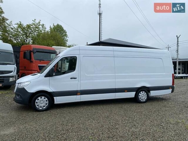 Белый Мерседес Sprinter, объемом двигателя 2.2 л и пробегом 194 тыс. км за 29850 $, фото 4 на Automoto.ua