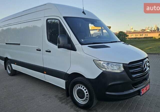 Белый Мерседес Sprinter, объемом двигателя 2.2 л и пробегом 174 тыс. км за 27500 $, фото 46 на Automoto.ua