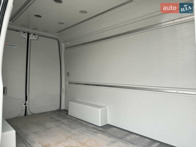 Белый Мерседес Sprinter, объемом двигателя 2.14 л и пробегом 223 тыс. км за 23900 $, фото 36 на Automoto.ua