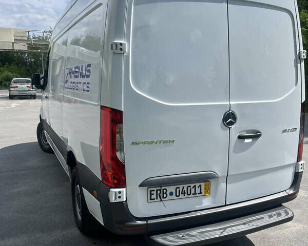 Белый Мерседес Sprinter, объемом двигателя 2.14 л и пробегом 164 тыс. км за 27200 $, фото 6 на Automoto.ua