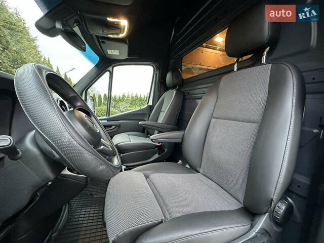 Белый Мерседес Sprinter, объемом двигателя 3 л и пробегом 300 тыс. км за 37500 $, фото 30 на Automoto.ua