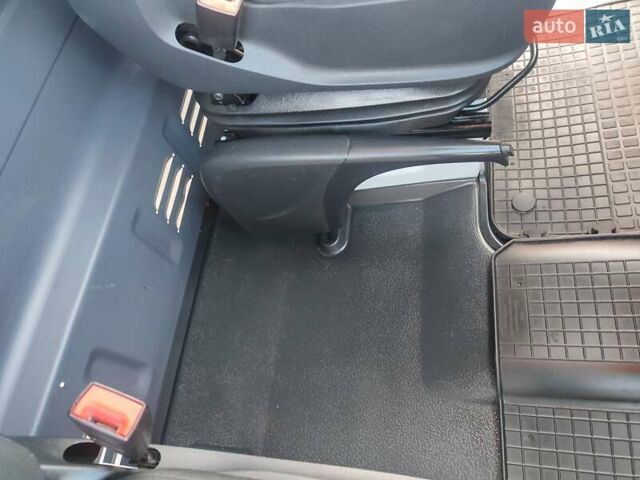 Білий Мерседес Sprinter, об'ємом двигуна 2.14 л та пробігом 276 тис. км за 24900 $, фото 25 на Automoto.ua