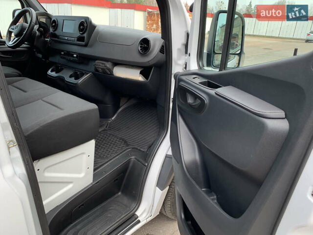 Белый Мерседес Sprinter, объемом двигателя 2 л и пробегом 246 тыс. км за 29300 $, фото 32 на Automoto.ua