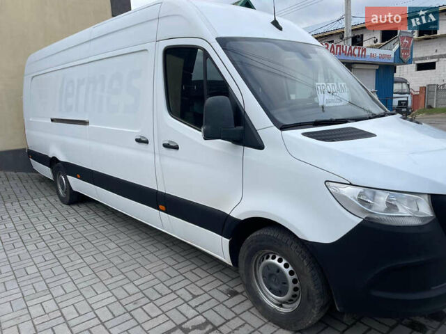 Белый Мерседес Sprinter, объемом двигателя 2.14 л и пробегом 180 тыс. км за 32500 $, фото 1 на Automoto.ua