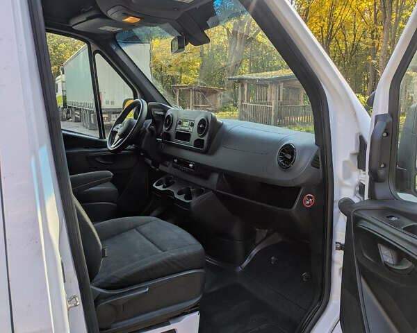 Белый Мерседес Sprinter, объемом двигателя 3 л и пробегом 157 тыс. км за 35000 $, фото 15 на Automoto.ua