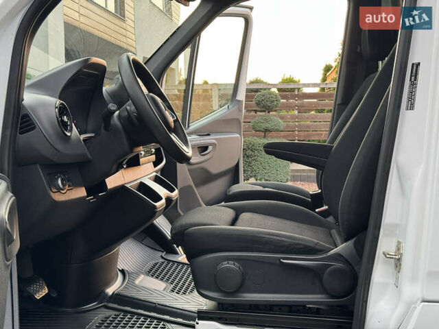 Білий Мерседес Sprinter, об'ємом двигуна 2.2 л та пробігом 254 тис. км за 24500 $, фото 81 на Automoto.ua