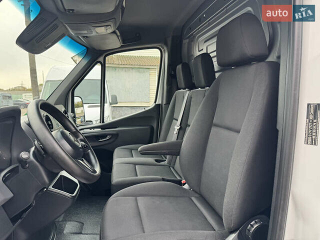 Белый Мерседес Sprinter, объемом двигателя 2.2 л и пробегом 245 тыс. км за 26900 $, фото 15 на Automoto.ua