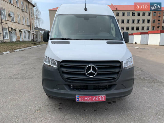 Белый Мерседес Sprinter, объемом двигателя 2 л и пробегом 246 тыс. км за 29300 $, фото 1 на Automoto.ua