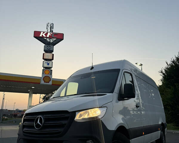 Білий Мерседес Sprinter, об'ємом двигуна 2.2 л та пробігом 201 тис. км за 25000 $, фото 6 на Automoto.ua