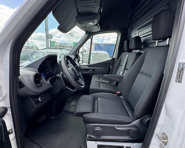 Білий Мерседес Sprinter, об'ємом двигуна 2.2 л та пробігом 436 тис. км за 25900 $, фото 12 на Automoto.ua