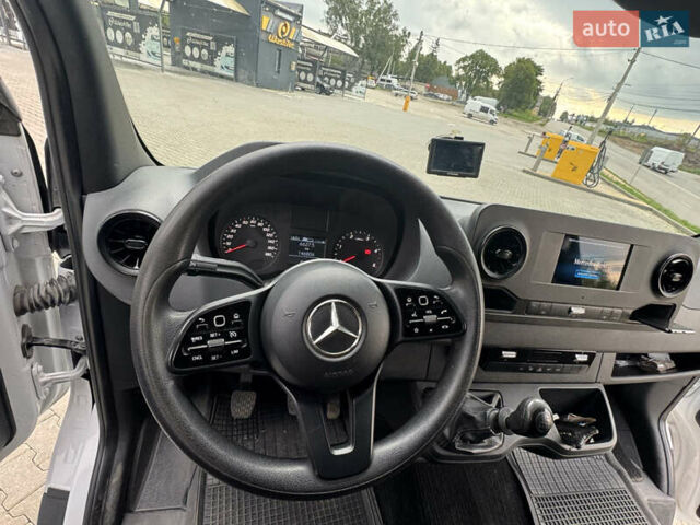 Белый Мерседес Sprinter, объемом двигателя 2.14 л и пробегом 147 тыс. км за 32818 $, фото 10 на Automoto.ua