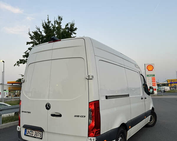Білий Мерседес Sprinter, об'ємом двигуна 2.2 л та пробігом 201 тис. км за 25000 $, фото 16 на Automoto.ua