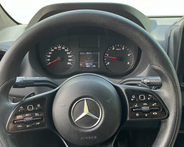 Белый Мерседес Sprinter, объемом двигателя 2.14 л и пробегом 164 тыс. км за 27200 $, фото 17 на Automoto.ua