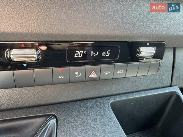 Білий Мерседес Sprinter, об'ємом двигуна 2.2 л та пробігом 260 тис. км за 26490 $, фото 22 на Automoto.ua