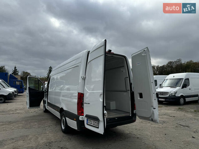 Белый Мерседес Sprinter, объемом двигателя 2.2 л и пробегом 299 тыс. км за 25600 $, фото 46 на Automoto.ua