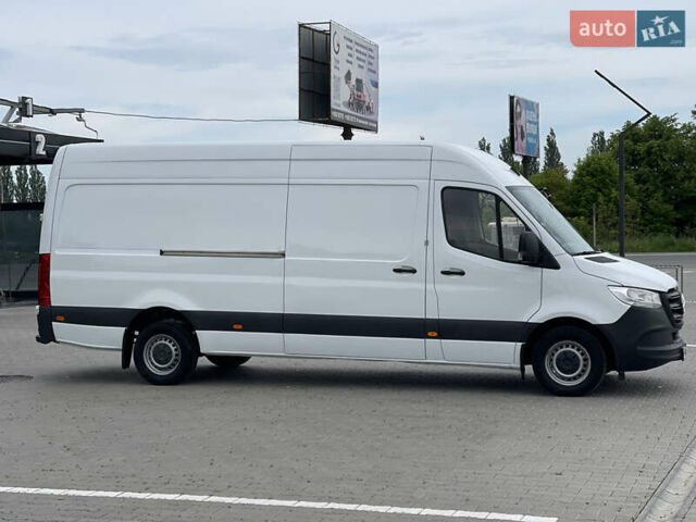 Белый Мерседес Sprinter, объемом двигателя 2.2 л и пробегом 188 тыс. км за 22800 $, фото 5 на Automoto.ua