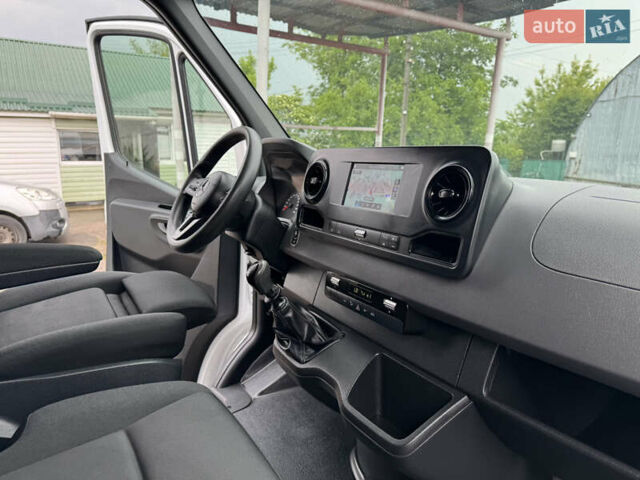 Білий Мерседес Sprinter, об'ємом двигуна 2.2 л та пробігом 207 тис. км за 22900 $, фото 26 на Automoto.ua