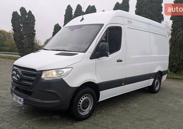 Белый Мерседес Sprinter, объемом двигателя 0 л и пробегом 212 тыс. км за 24200 $, фото 1 на Automoto.ua