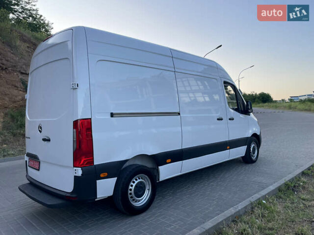 Белый Мерседес Sprinter, объемом двигателя 2.2 л и пробегом 267 тыс. км за 20999 $, фото 6 на Automoto.ua