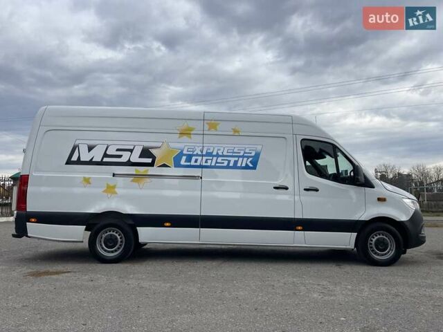 Белый Мерседес Sprinter, объемом двигателя 2.2 л и пробегом 300 тыс. км за 25500 $, фото 24 на Automoto.ua