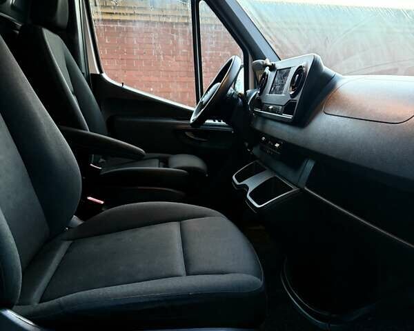 Мерседес Sprinter 2020 в Киеве на Automoto.ua Белый Мерседес Sprinter, объемом двигателя 2.2 л и пробегом 288 тыс. км за 23850 $, фото 37 на Automoto.ua